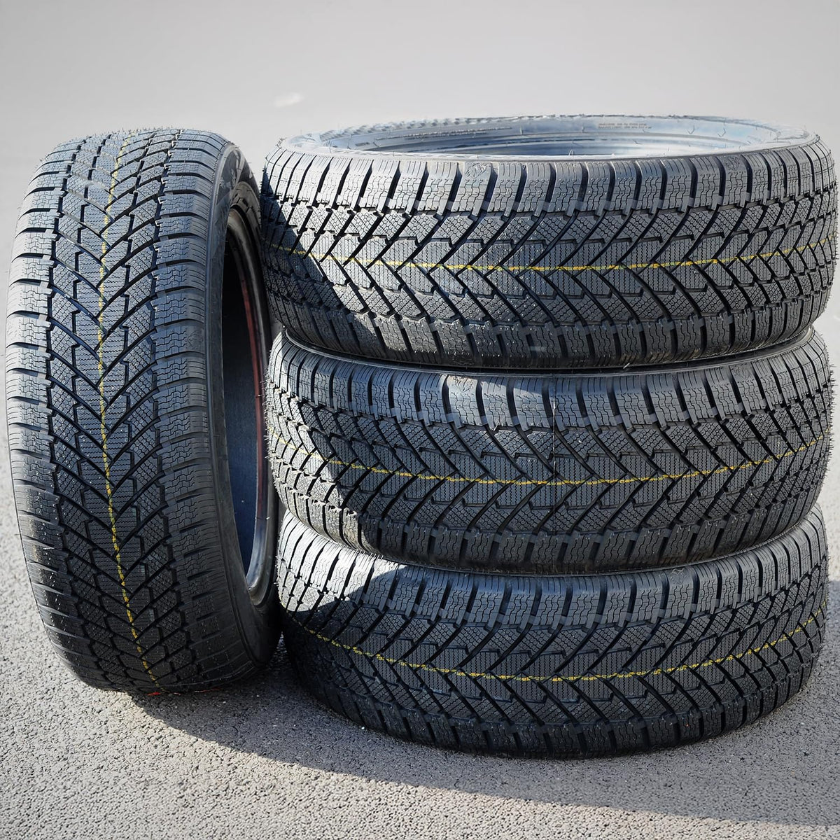 215/60R16 Winter Tires Q945211