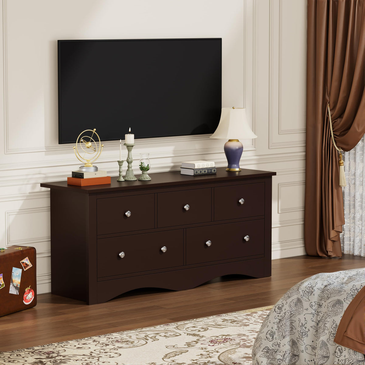 Brown 5 Drawer Dresser Y151267